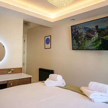 Guest house Experience At Main Street - 3 *